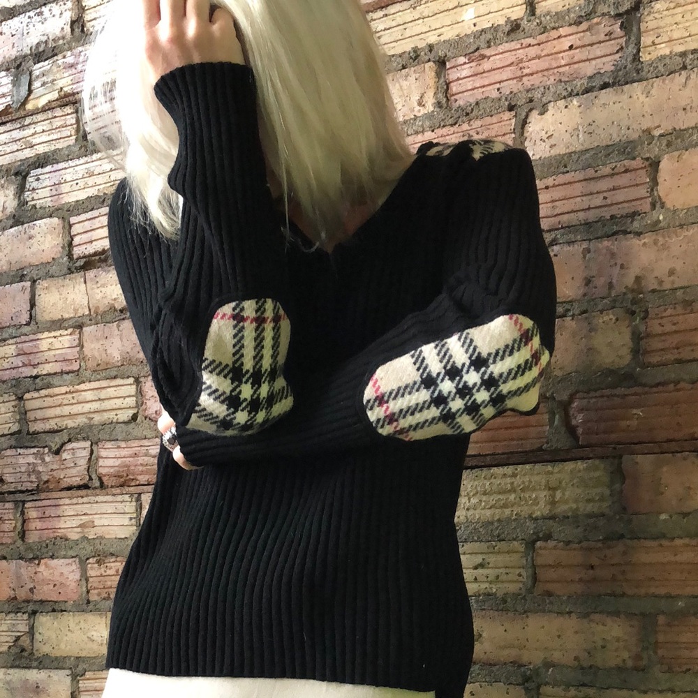 Vtg Burberry Rib knit elbow patch sweater